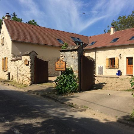 Au Bonheur Des Retrouvailles Hotel Denonville Екстериор снимка