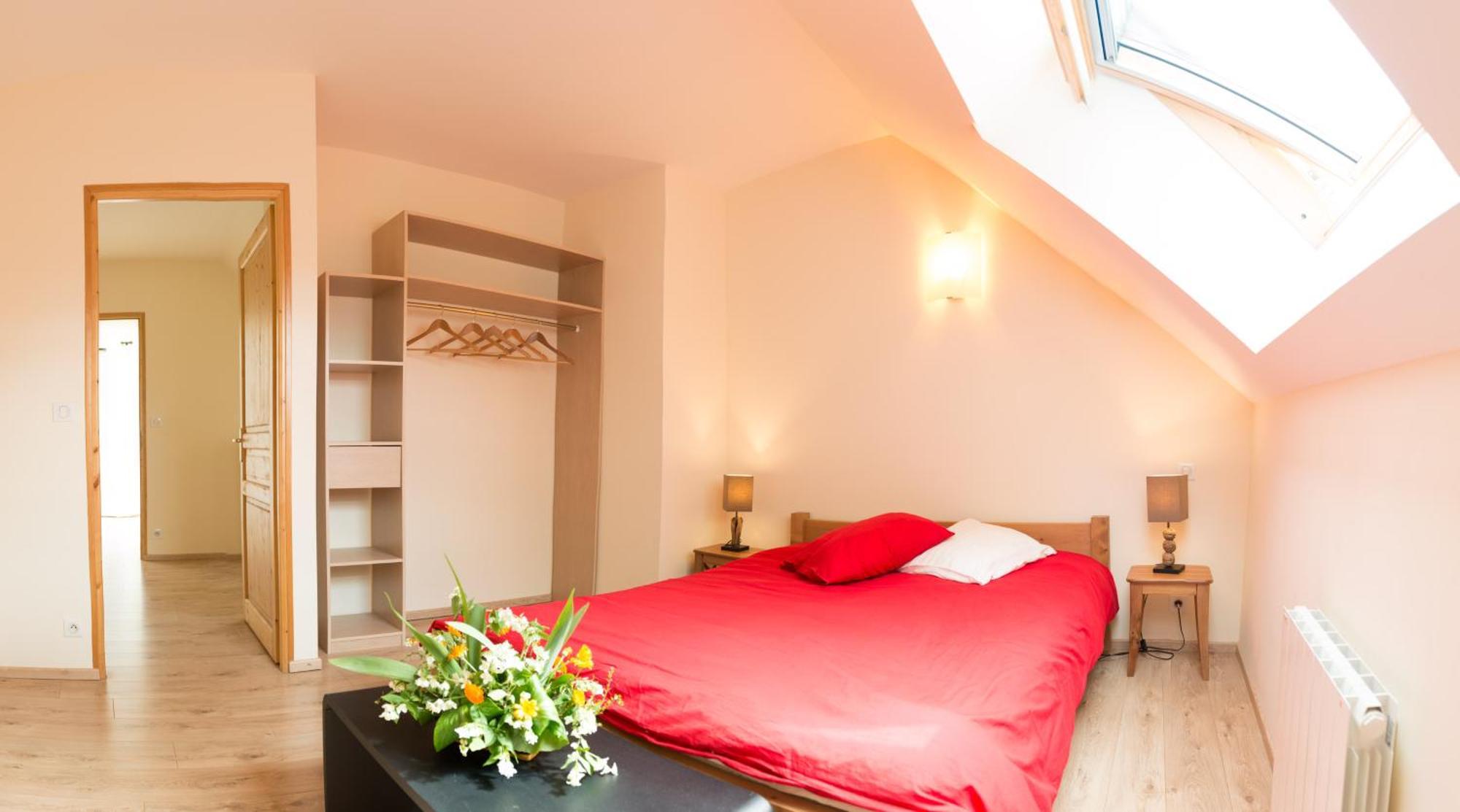 Au Bonheur Des Retrouvailles Hotel Denonville Екстериор снимка
