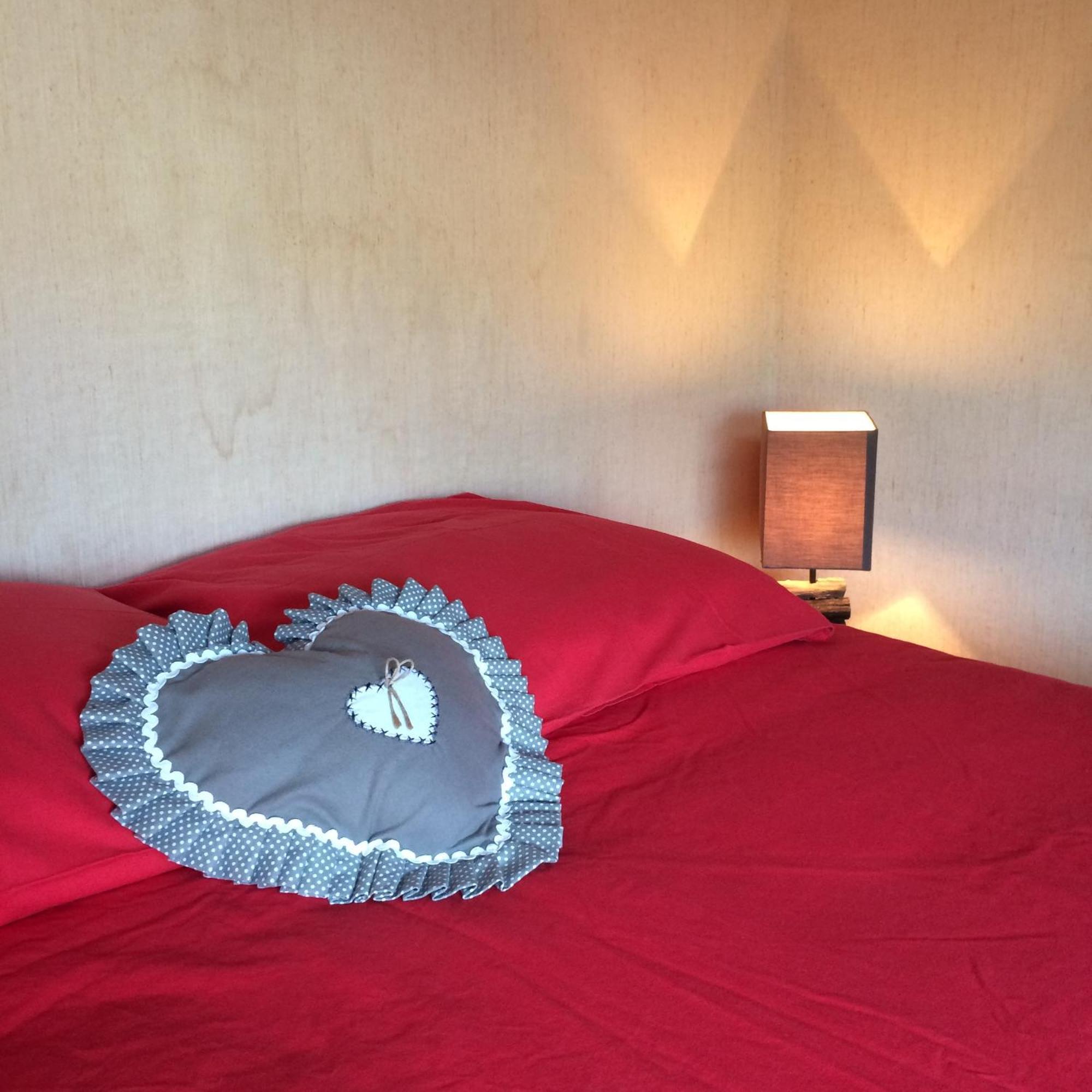 Au Bonheur Des Retrouvailles Hotel Denonville Екстериор снимка