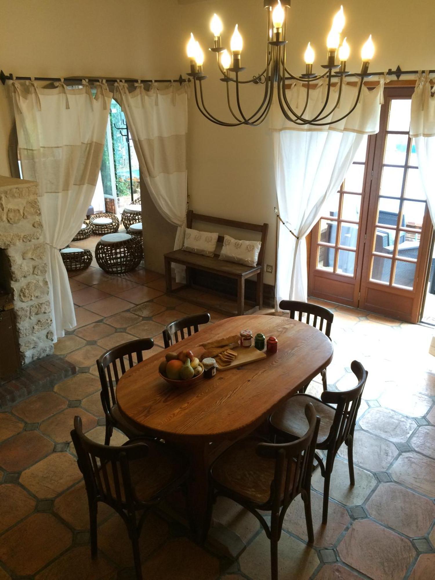 Au Bonheur Des Retrouvailles Hotel Denonville Екстериор снимка